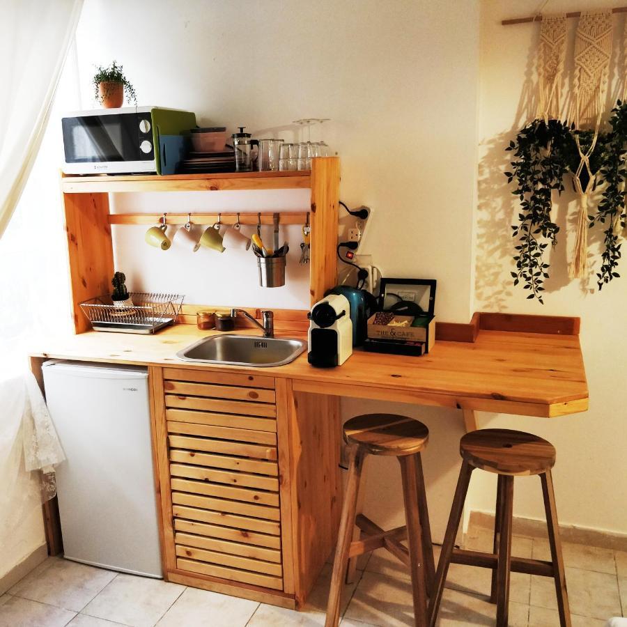 1000Nights Sea-Hut Appartamento Tel Aviv Esterno foto